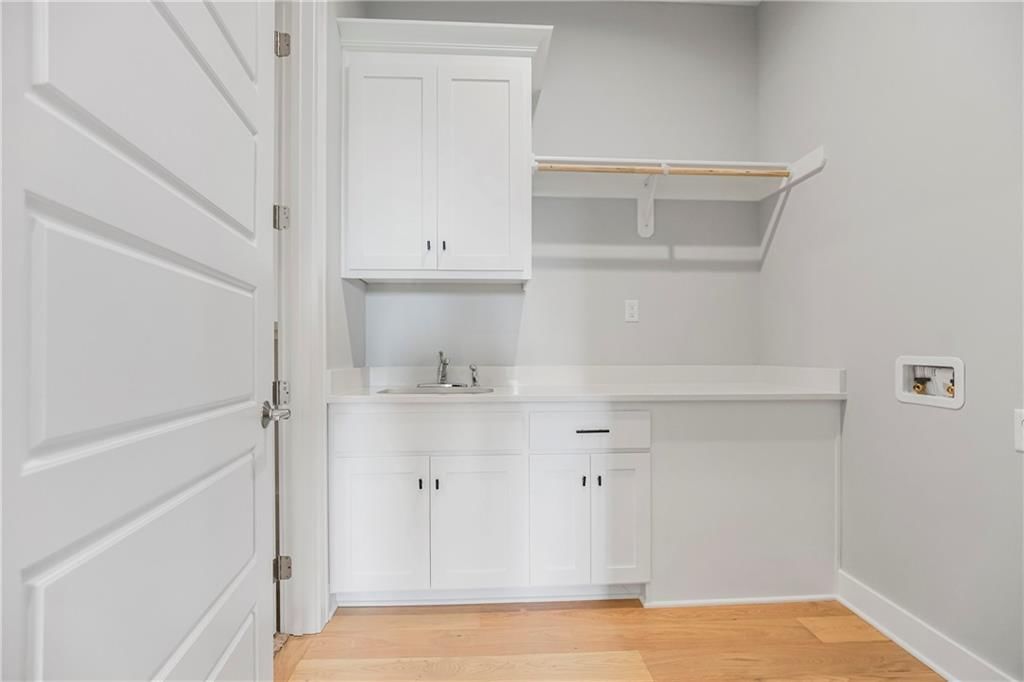 2513 W 177th Street — photo 27