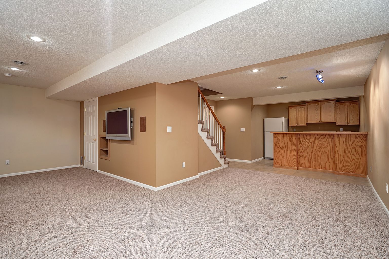 15225 W 139th Terrace — photo 5