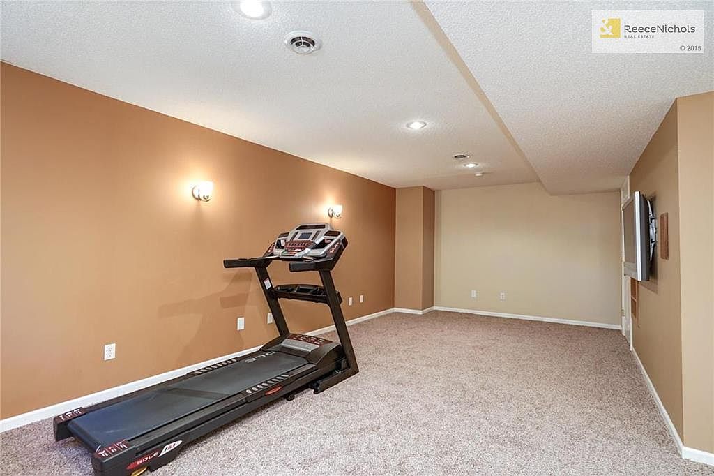 15225 W 139th Terrace — photo 79