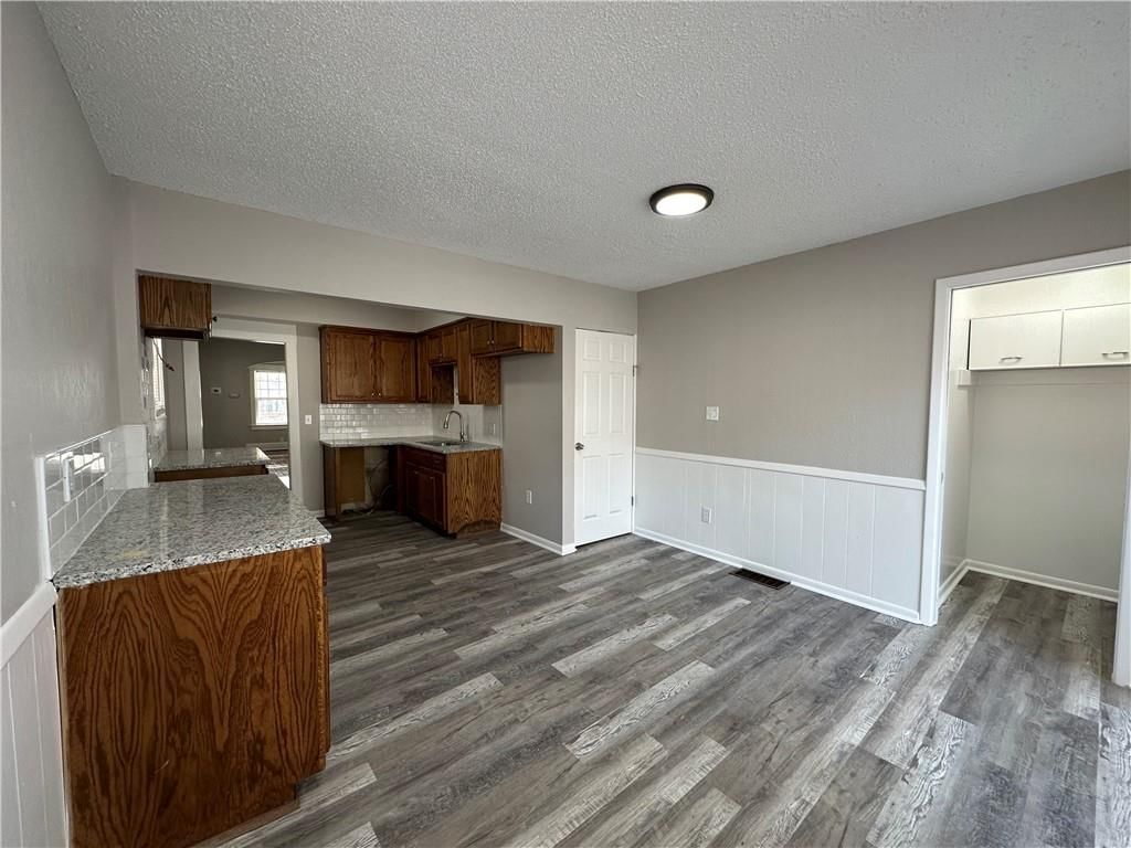 1410 Tauromee Avenue — photo 16