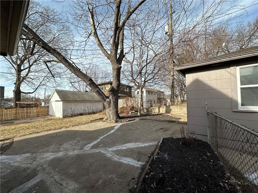1410 Tauromee Avenue — photo 38