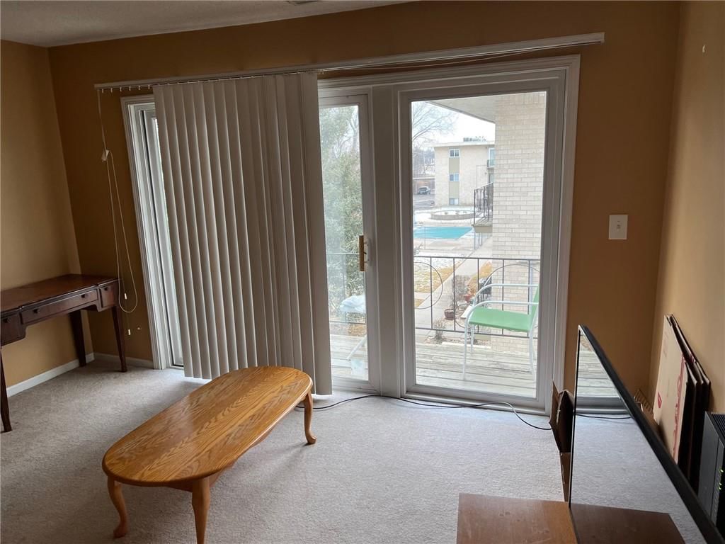 2811 Pembroke Lane — photo 6