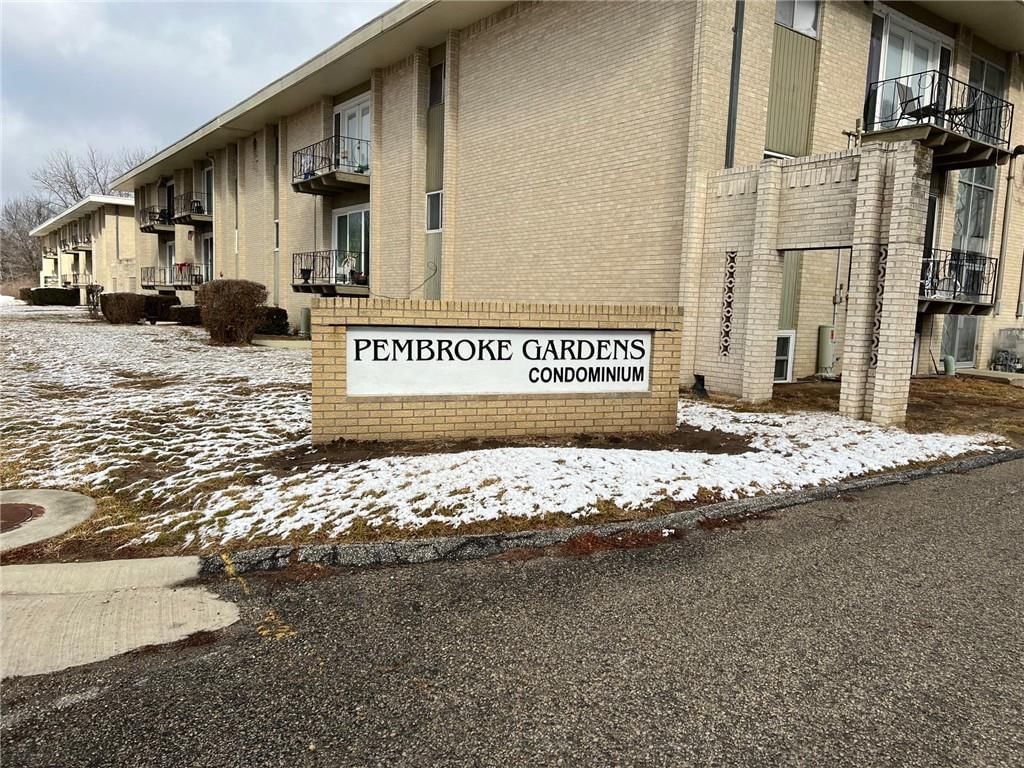 2811 Pembroke Lane — photo 10