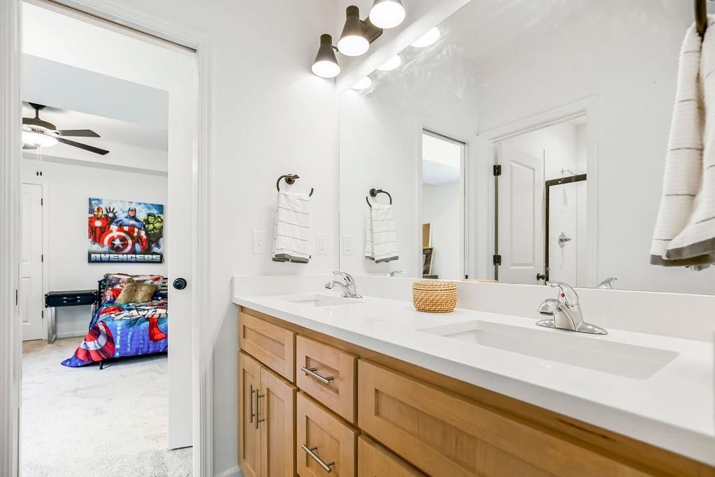 2509 W 180th Street — photo 11