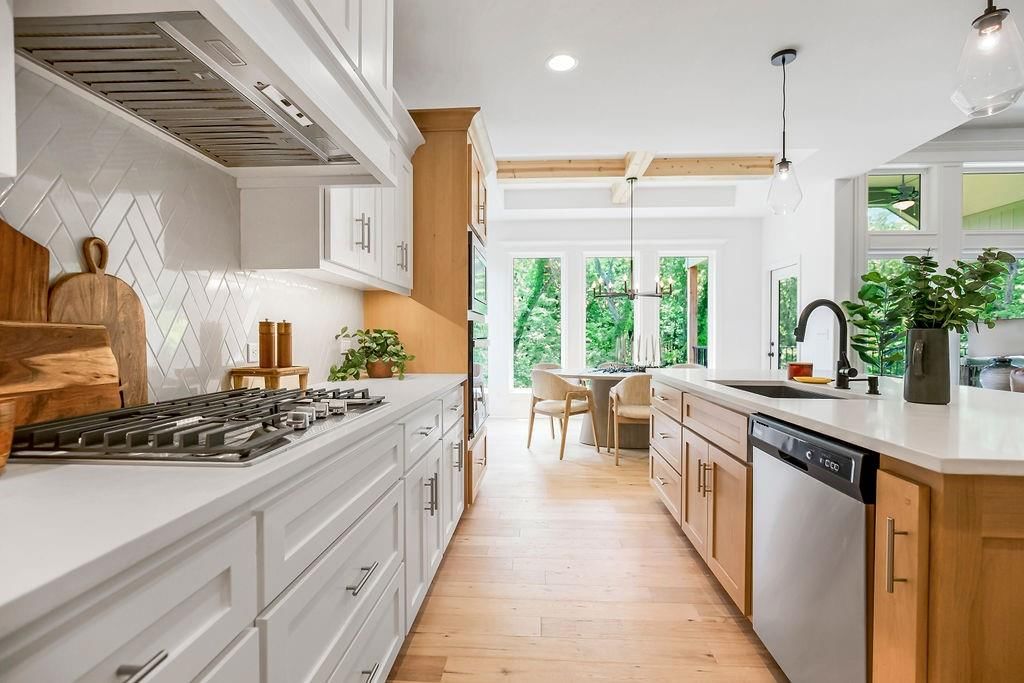 2509 W 180th Street — photo 27