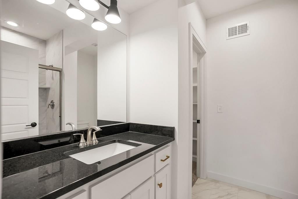 2805 W 175th Place — photo 44