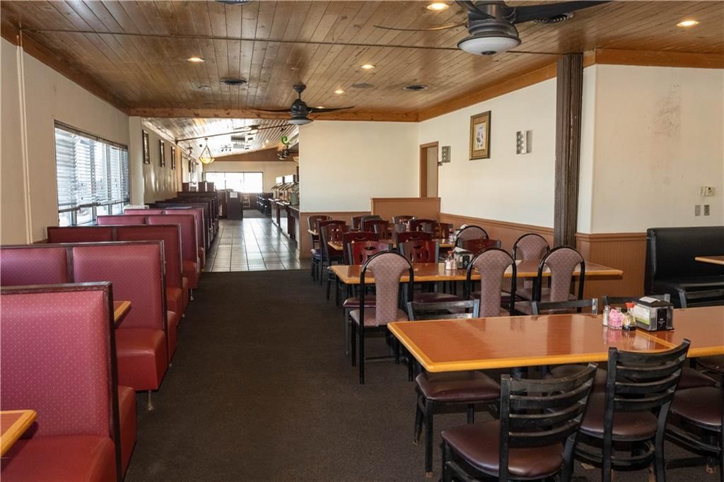 2711 N Broadway Street — photo 18