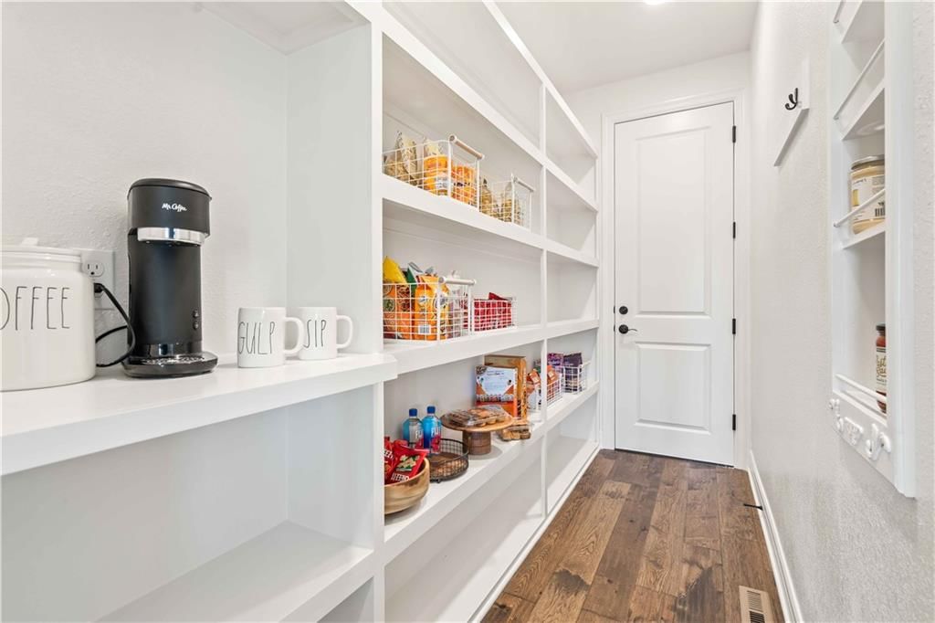 9321 Cottonwood Canyon Drive — photo 39