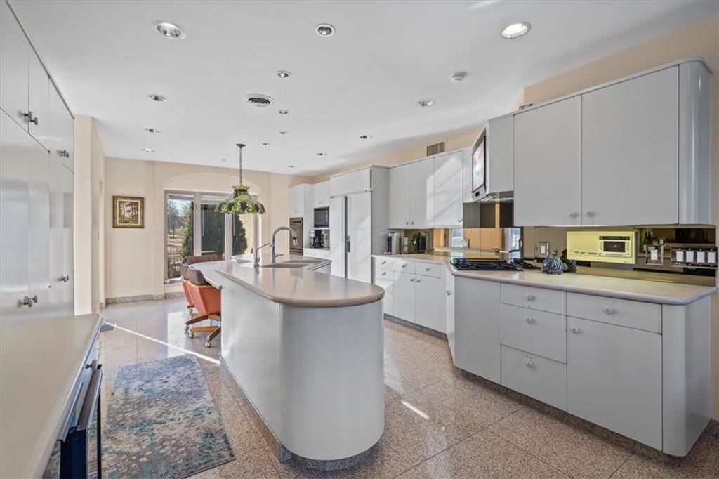 9800 N Revere Avenue — photo 24