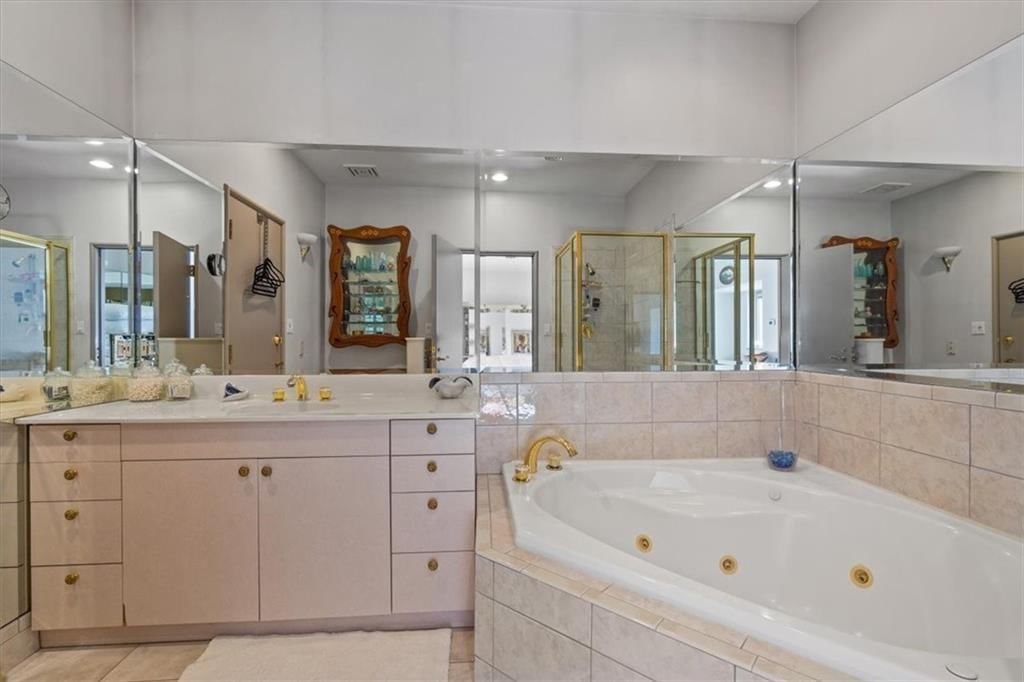 9800 N Revere Avenue — photo 32