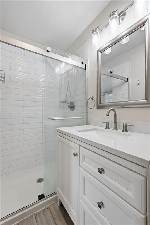 11306 E 49th Street — photo 6