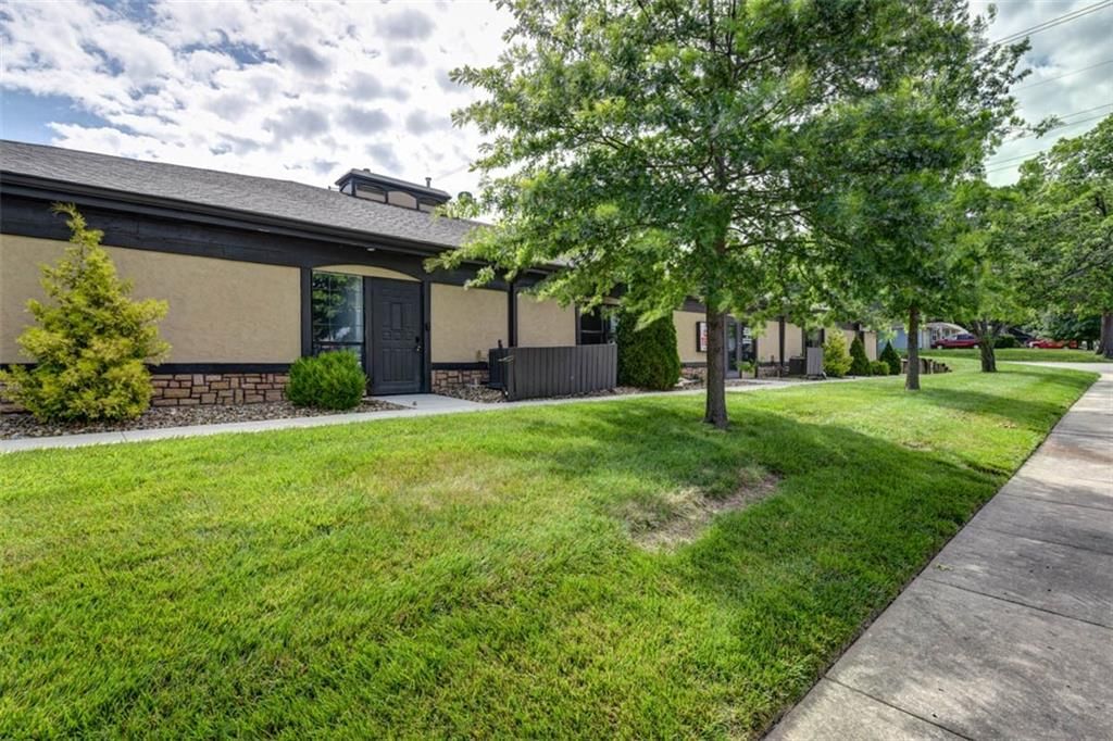 10652 W 87th Street — photo 28