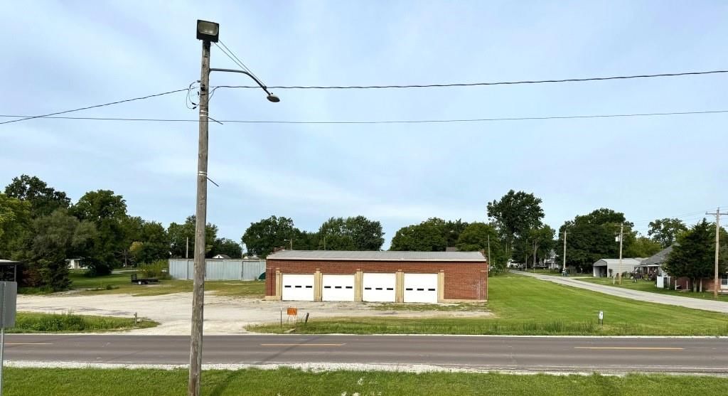 602 S Main Street — photo 9