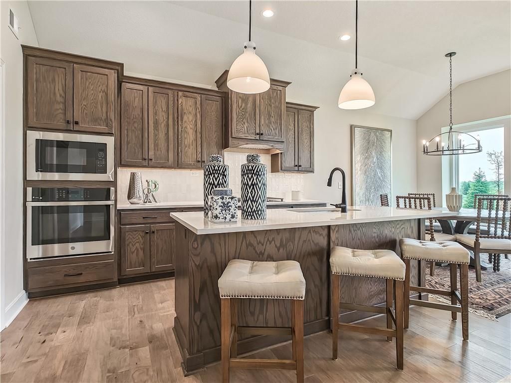 3903 W 158th Terrace — photo 5