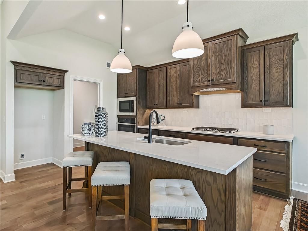 3903 W 158th Terrace — photo 19