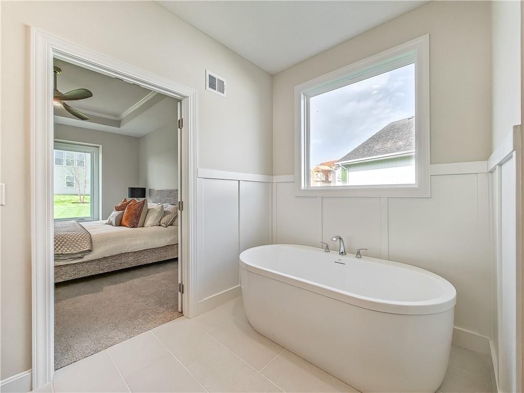 3903 W 158th Terrace — photo 29