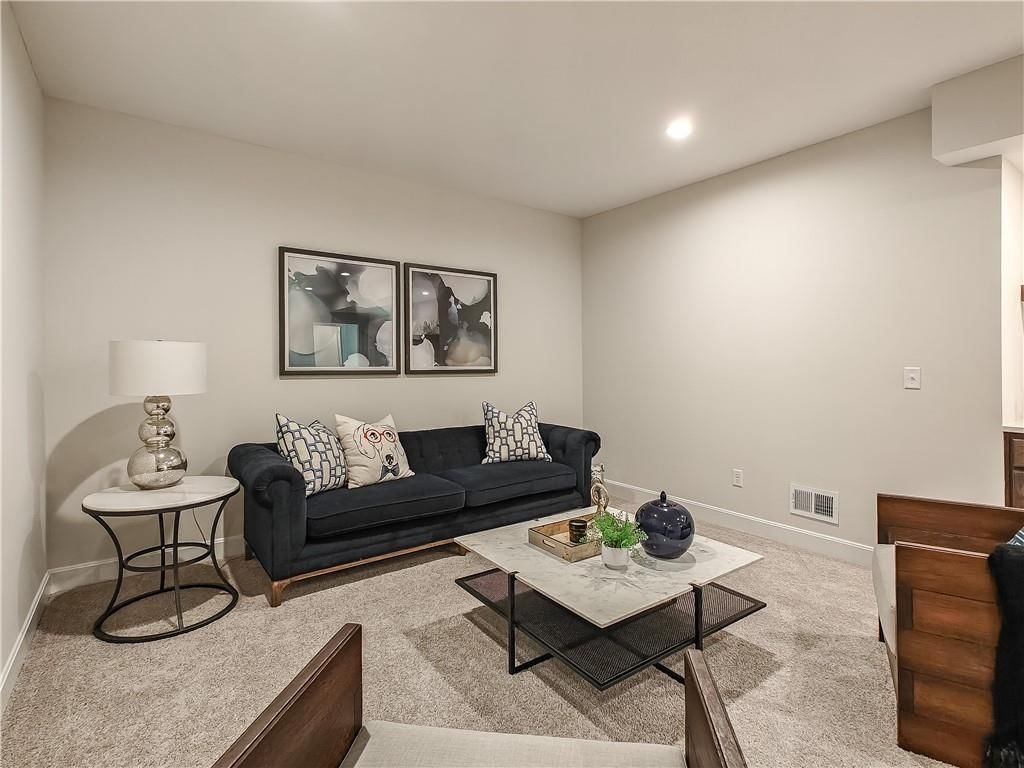 3903 W 158th Terrace — photo 41