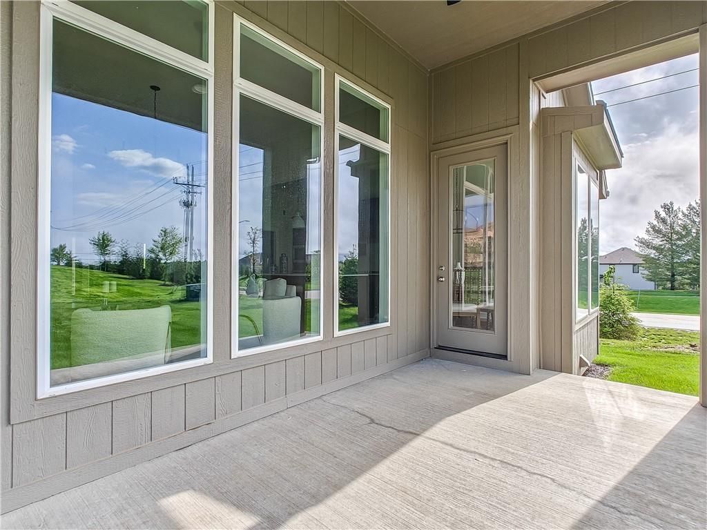 3903 W 158th Terrace — photo 49