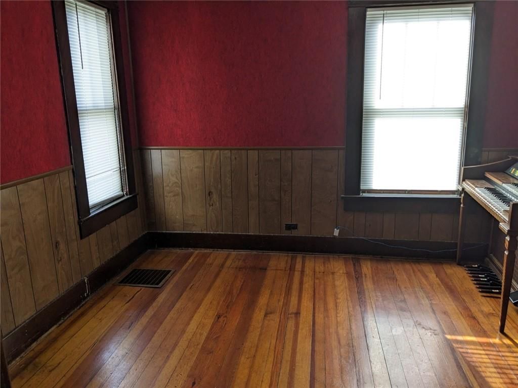 900 E Main Street — photo 7