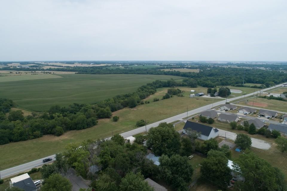37200 W US-56 Highway — photo 2