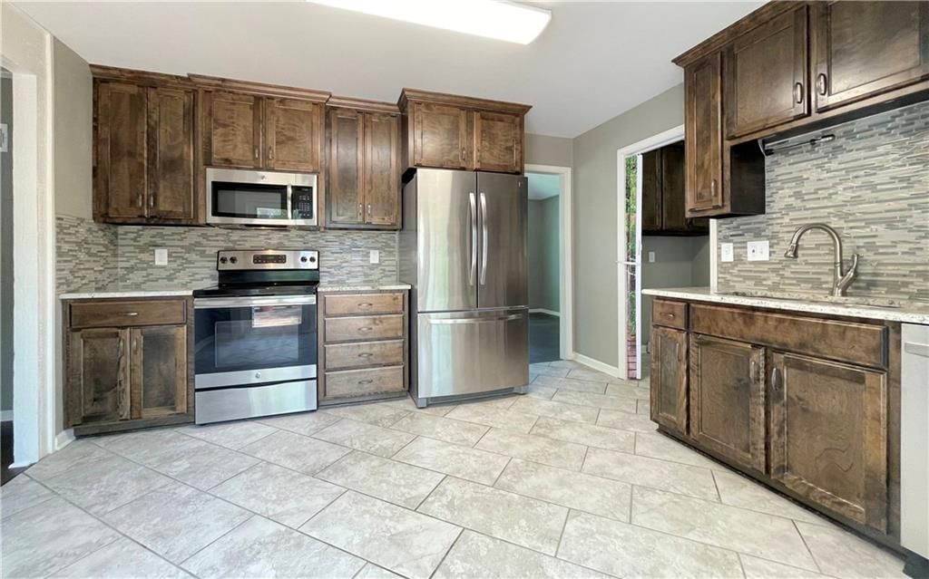 7901 W 96th Street — photo 9