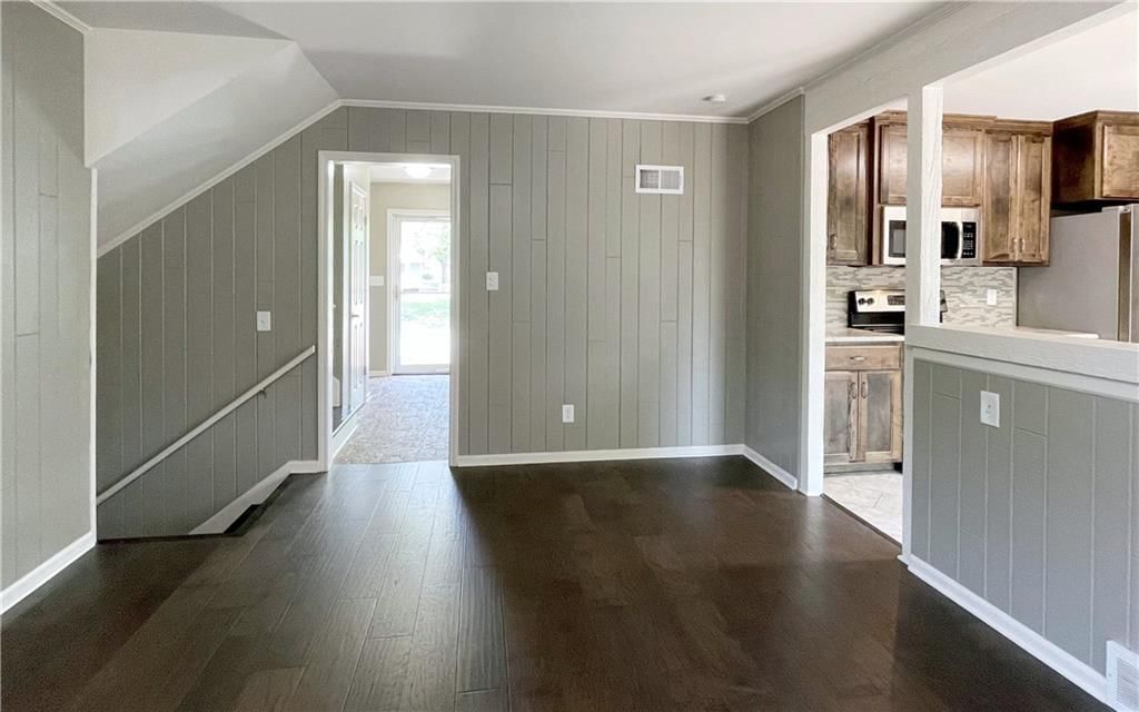 7901 W 96th Street — photo 13