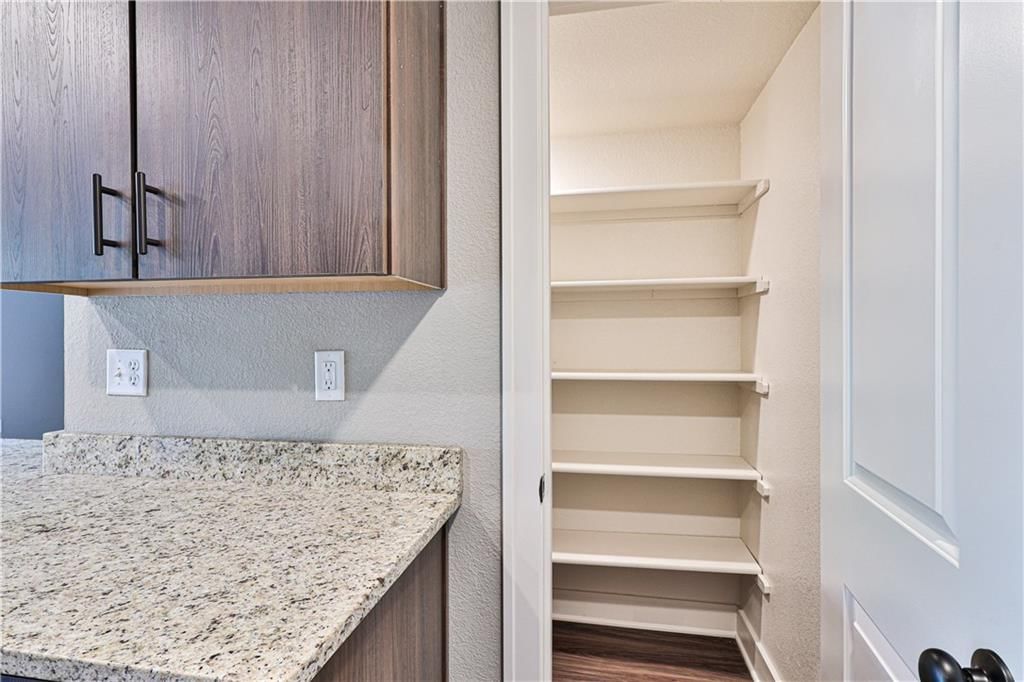 1502 NE Shale Court — photo 2