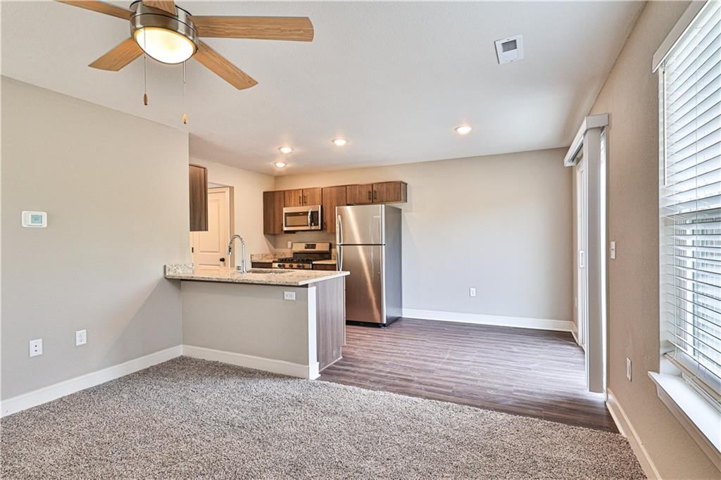 1502 NE Shale Court — photo 8
