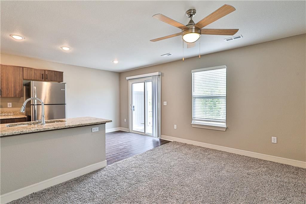 1502 NE Shale Court — photo 9