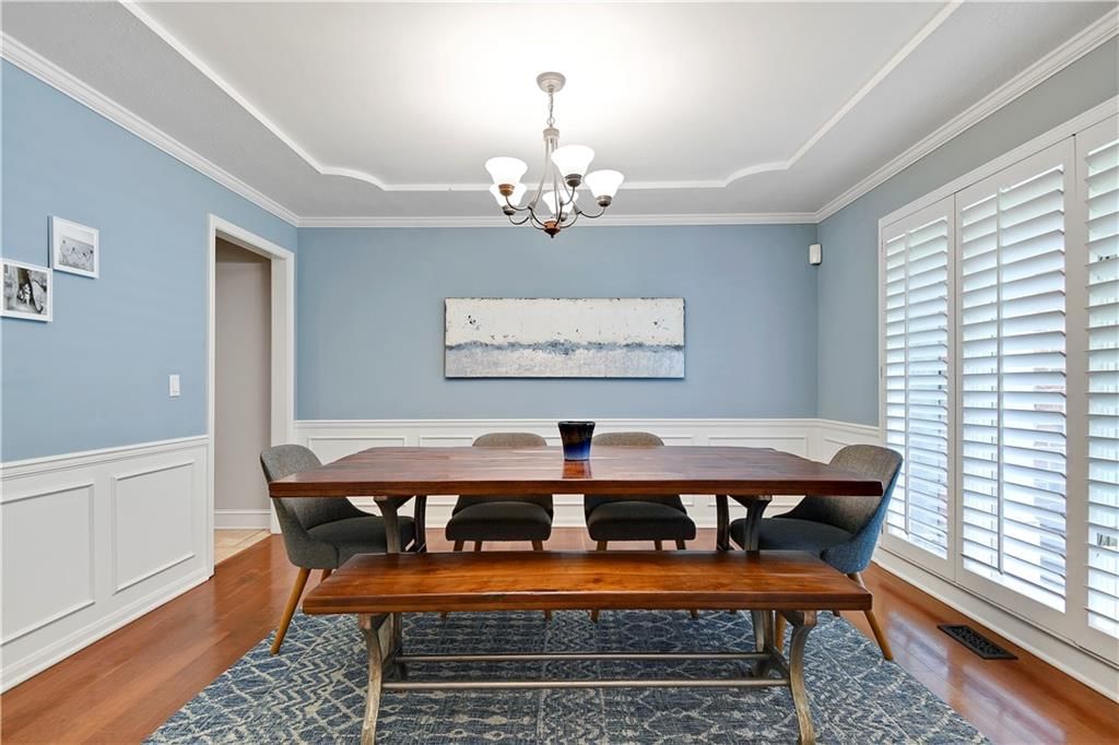 Photo 8 of 52 - 4405 W 126th Street