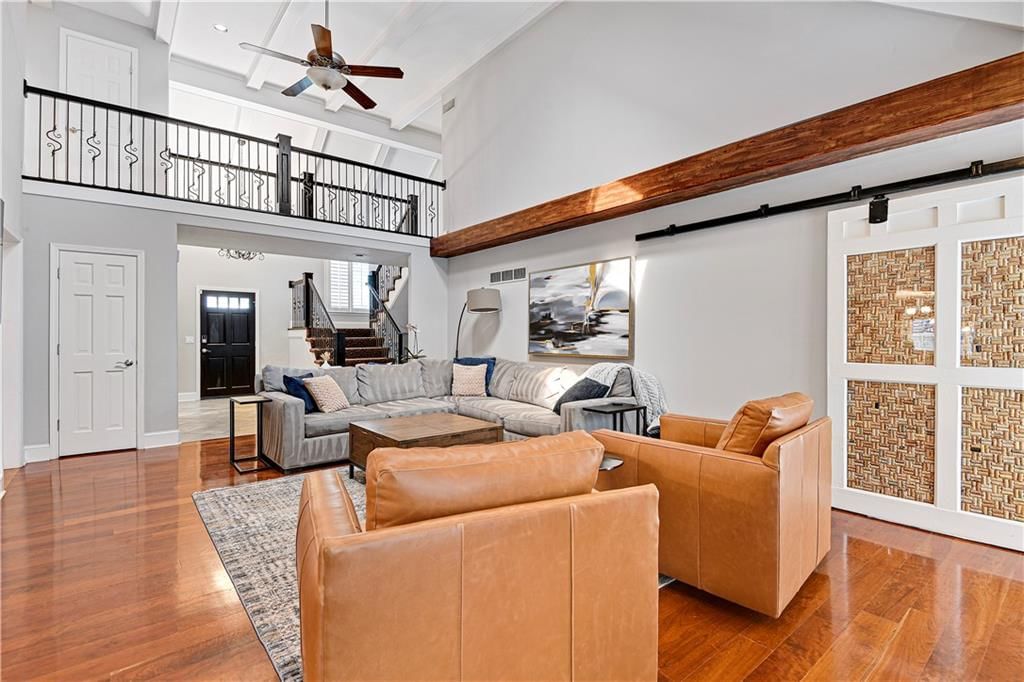 Photo 12 of 52 - 4405 W 126th Street