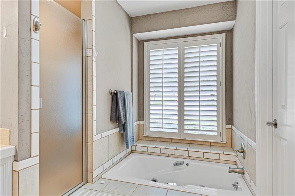 Photo 25 of 52 - 4405 W 126th Street