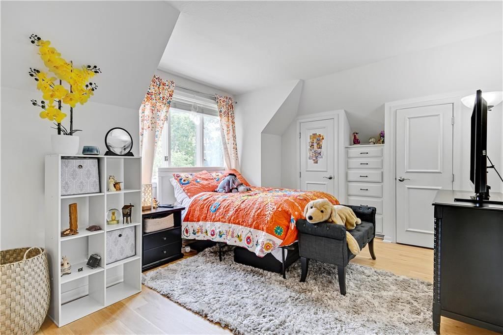 Photo 29 of 52 - 4405 W 126th Street