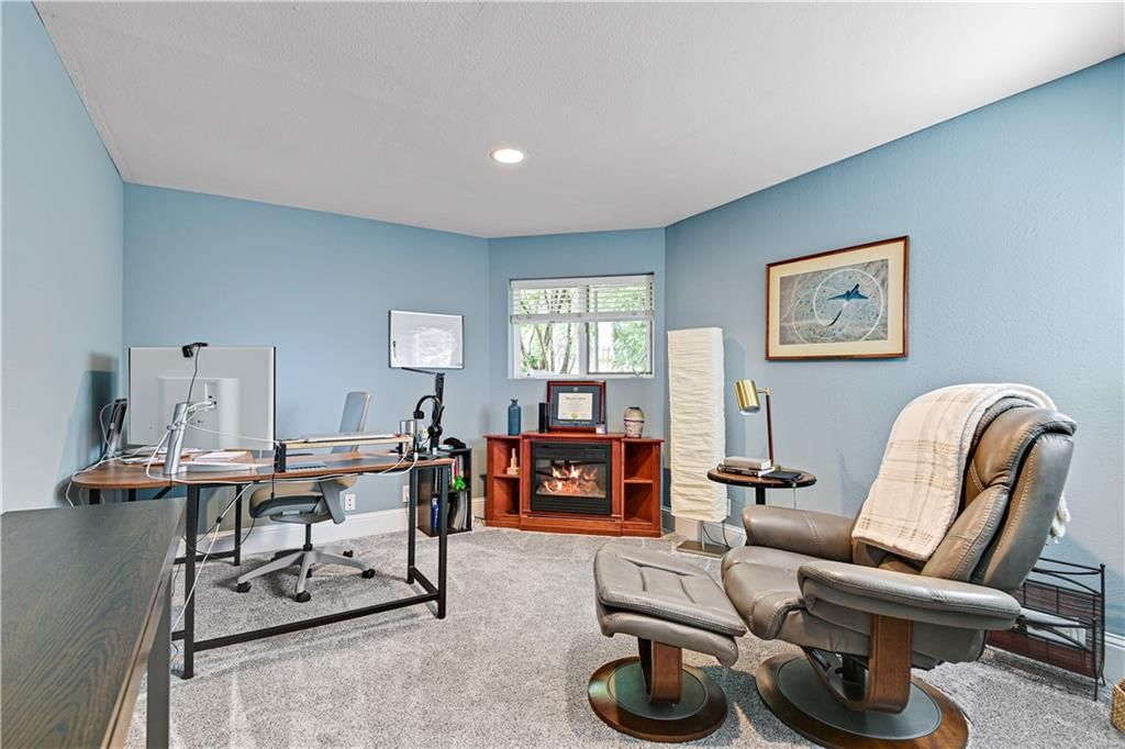 Photo 37 of 52 - 4405 W 126th Street