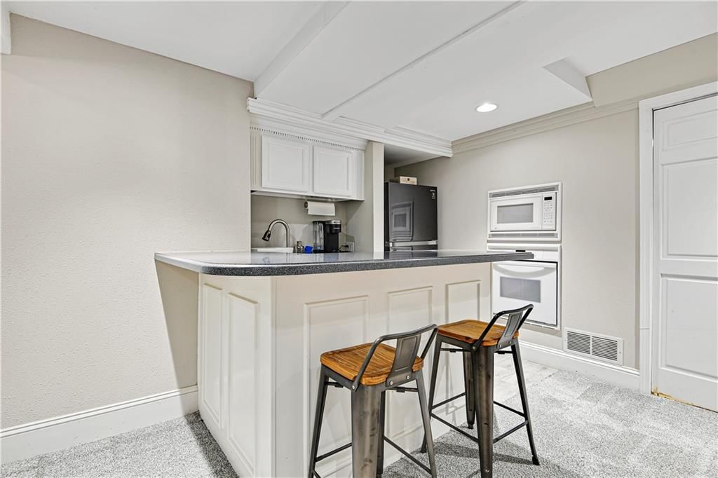 Photo 38 of 52 - 4405 W 126th Street