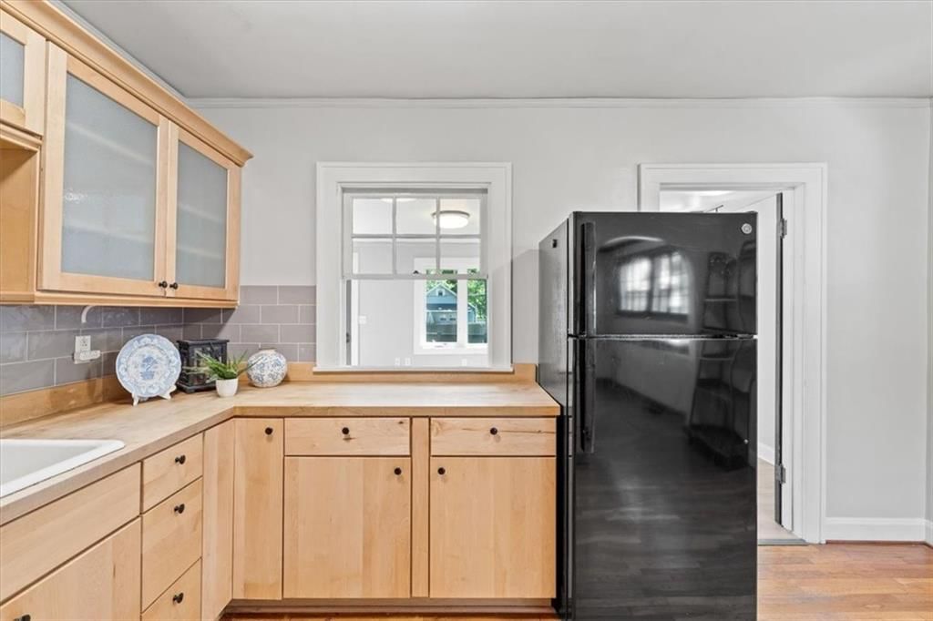 4461 Booth Street — photo 9