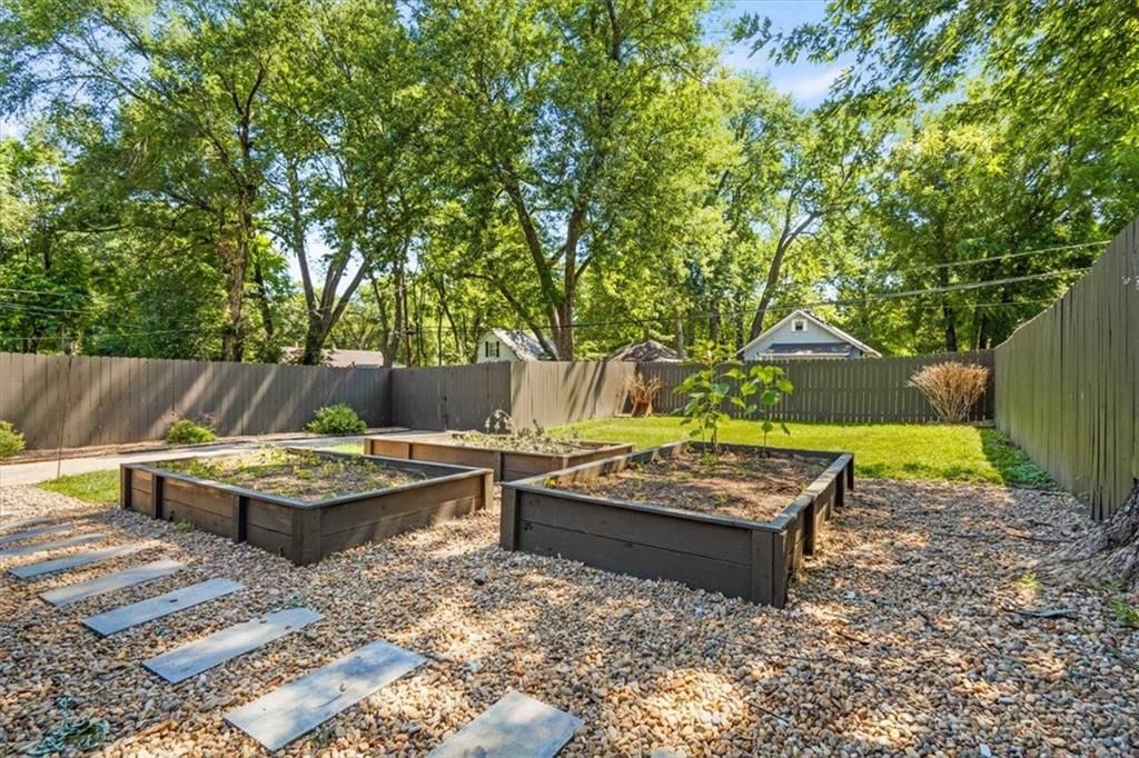 4461 Booth Street — photo 19