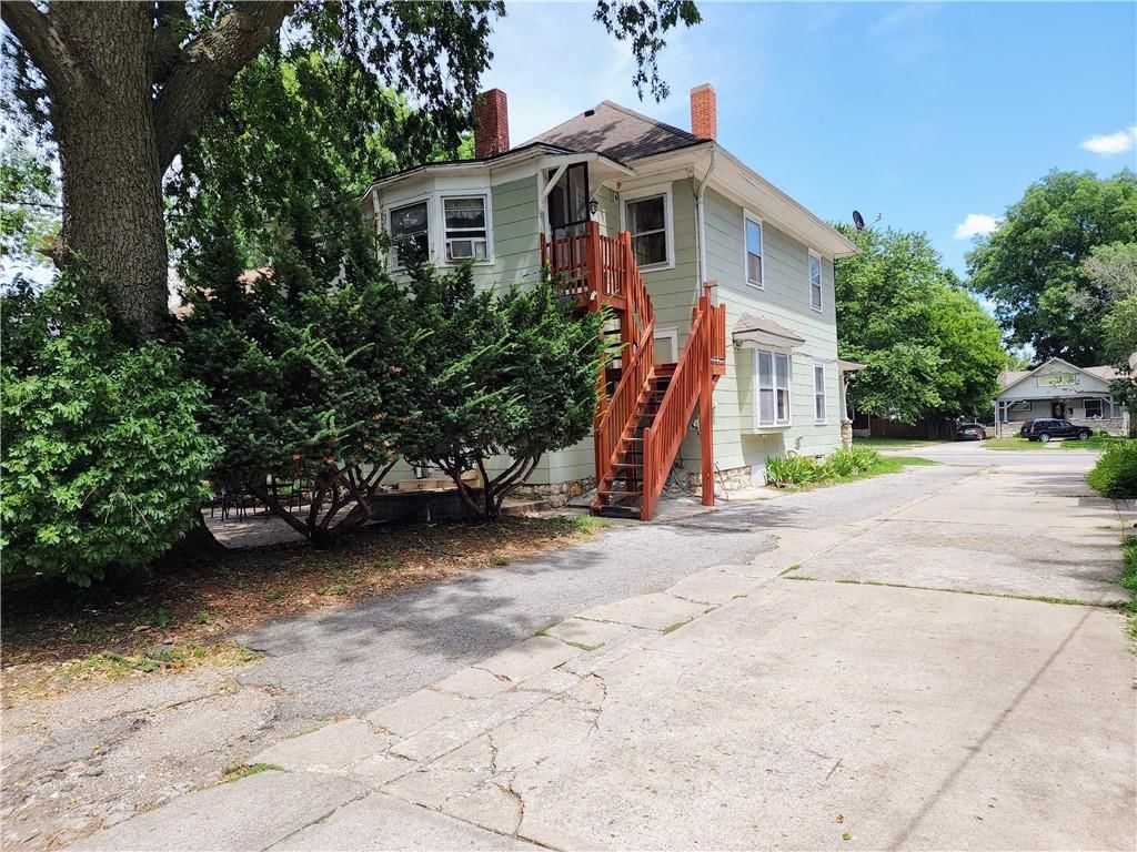 1100 S Noland Road — photo 6
