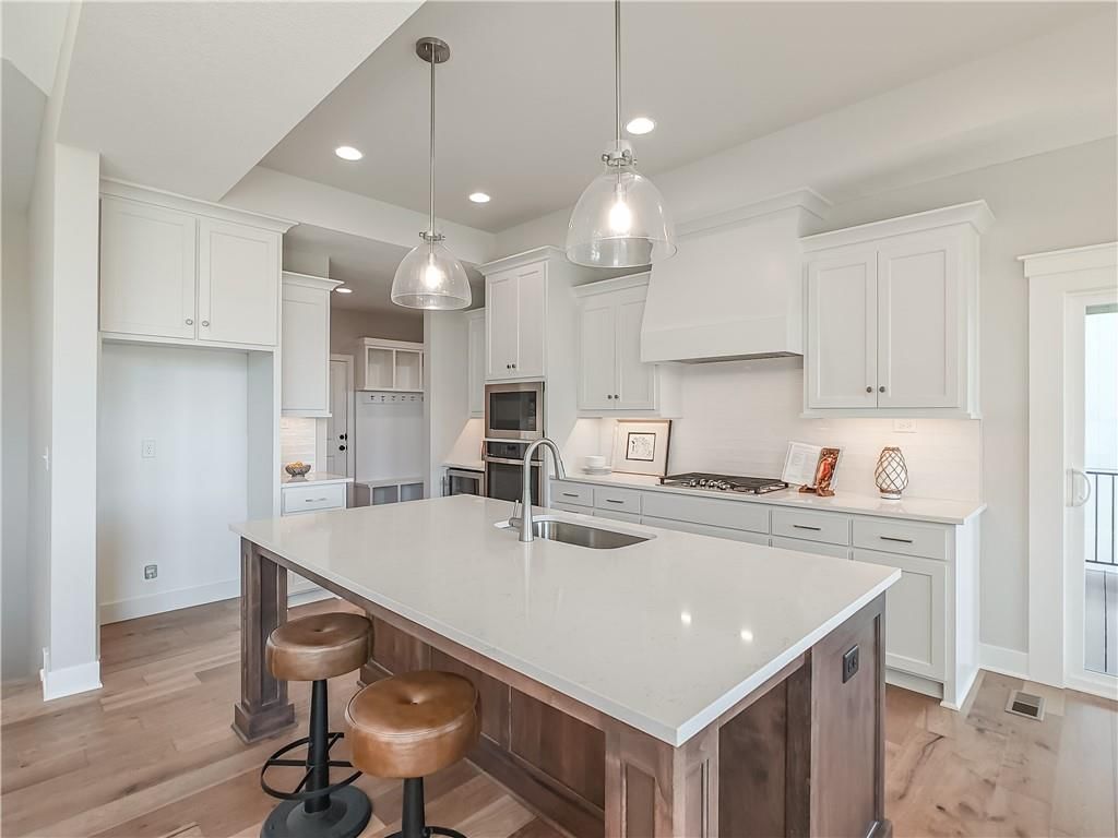 16181 W 166th Court — photo 11