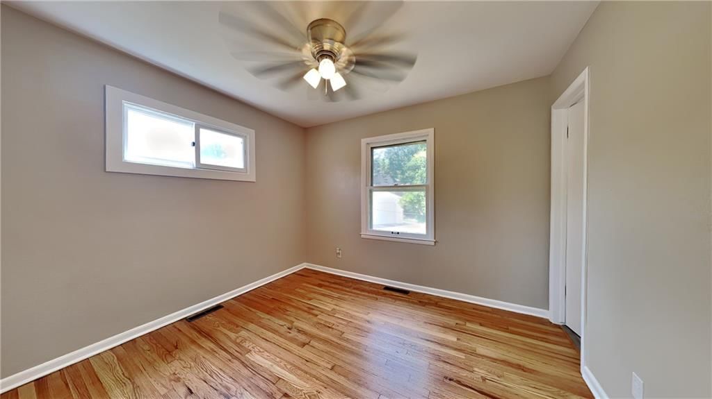 2904 N Spring Street — photo 6