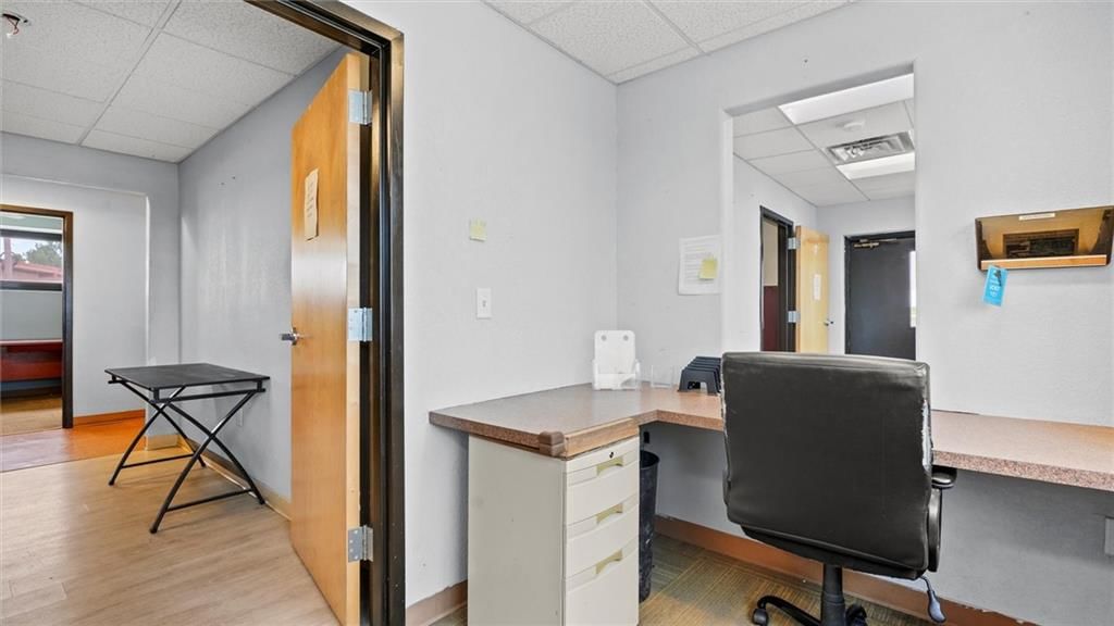 1900 W US 69 Highway — photo 18