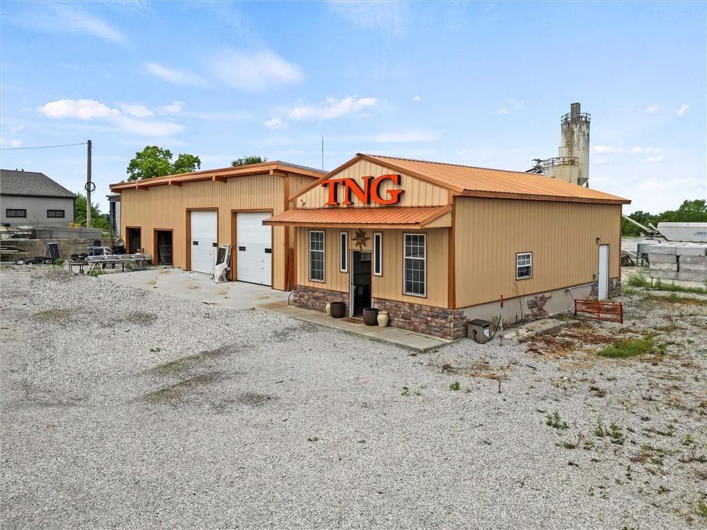 1900 W US 69 Highway — photo 30