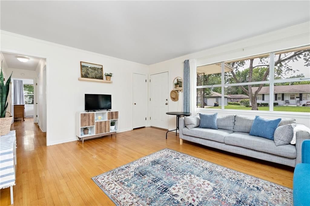 11313 Jackson Avenue — photo 6