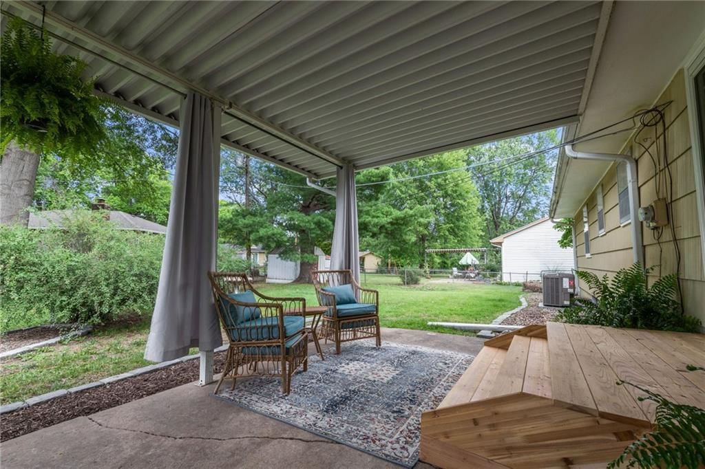 11313 Jackson Avenue — photo 24