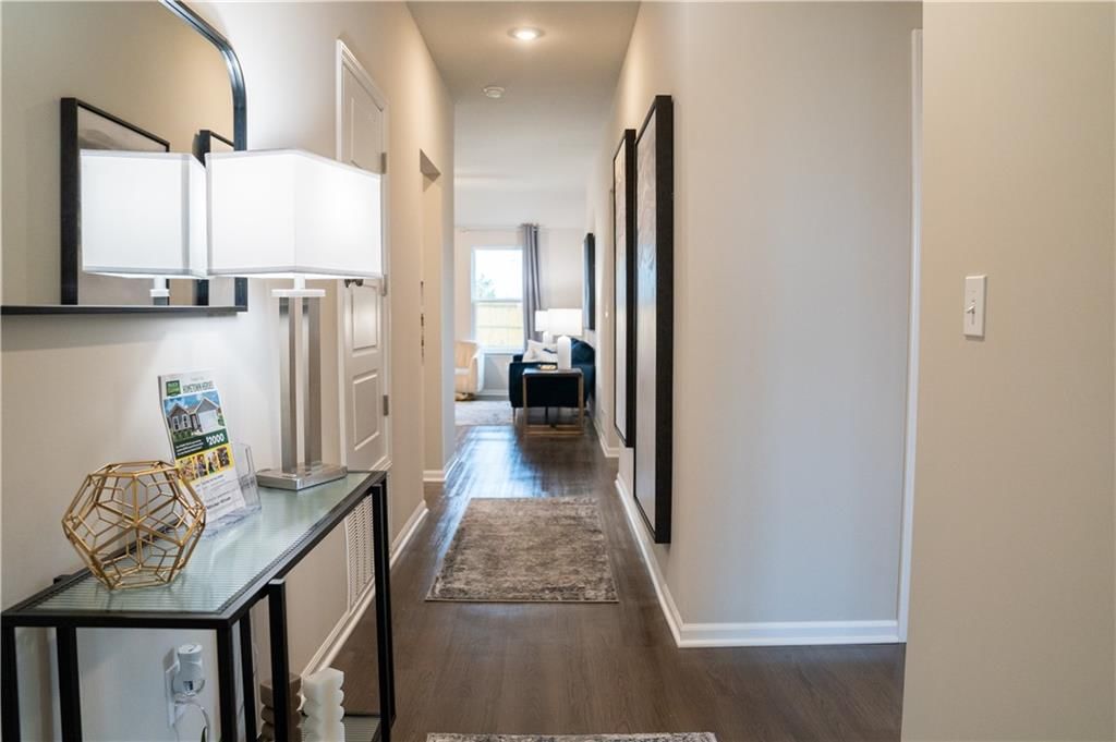 502 N Pear Street — photo 2