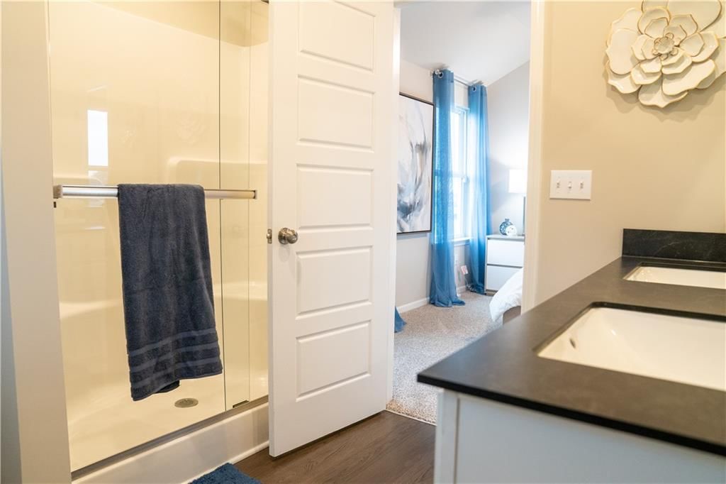 502 N Pear Street — photo 15