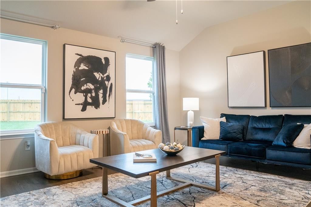 502 N Pear Street — photo 18