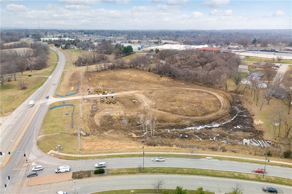 00 Lot 2 N 169 Highway — photo 3
