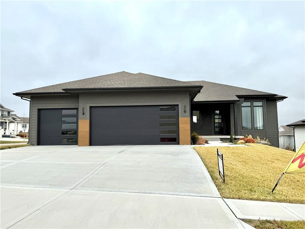 17321 Gillette Street, Overland Park, KS
