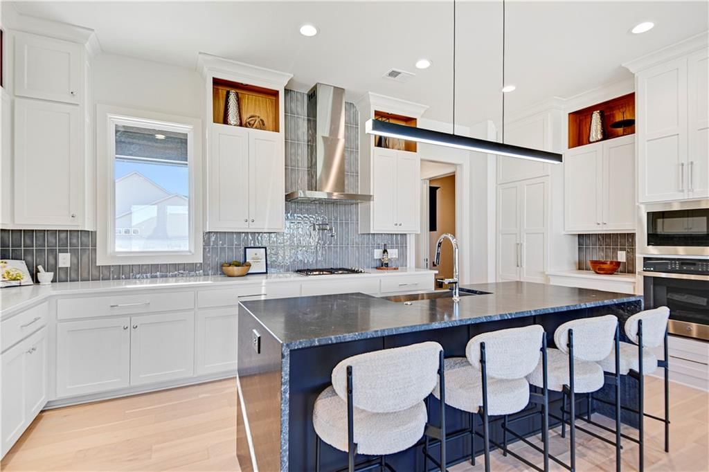 17321 Gillette Street — photo 13